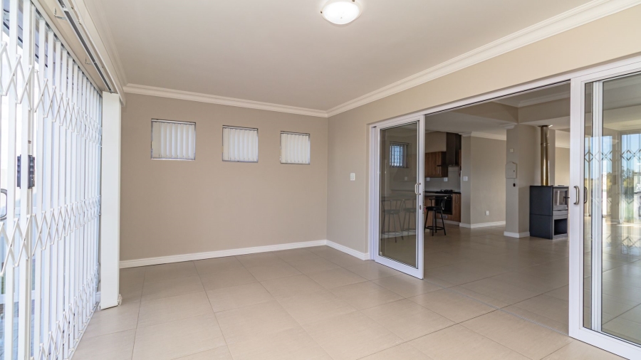 3 Bedroom Property for Sale in Groenkloof Retirement Village Western Cape
